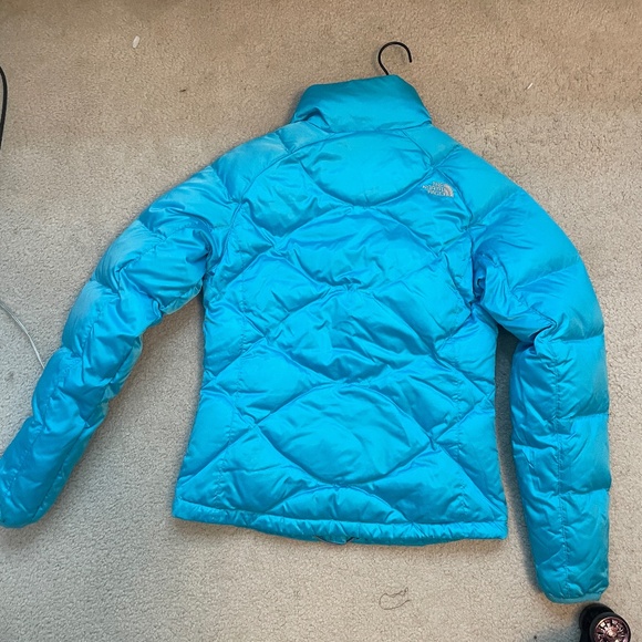 Women's Vintage The North Face 550 Down Powder Blue Quilted Puffer Jacket - Picture 6 of 9